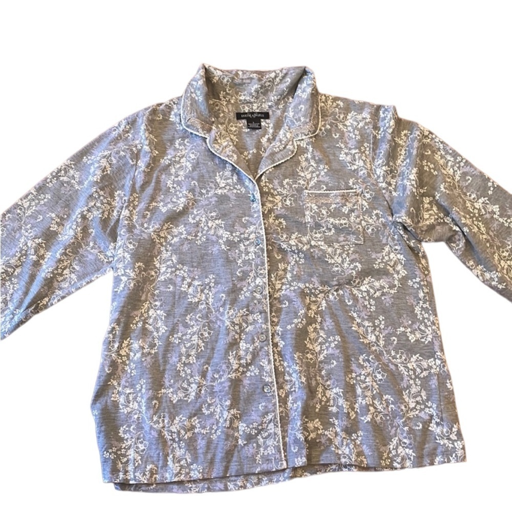 💟 Womens pajama Top grey and white size large L 💟​​​​ - Picture 2 of 5